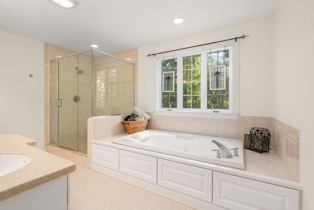 6A Wampanoag Dr., Acton, MA 01720