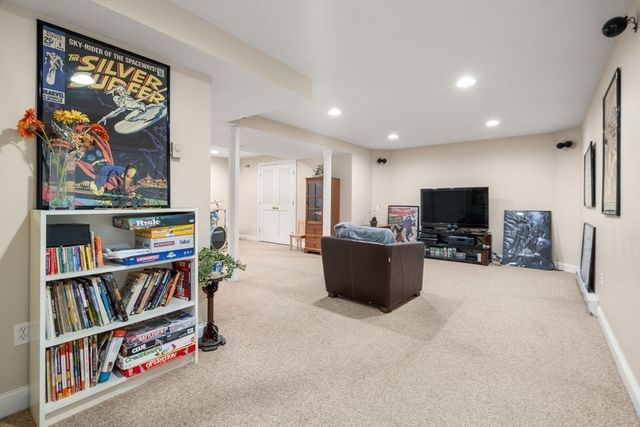 6A Wampanoag Dr., Acton, MA 01720