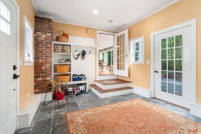 6A Wampanoag Dr., Acton, MA 01720