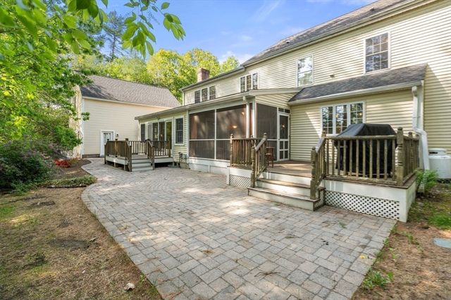 6A Wampanoag Dr., Acton, MA 01720
