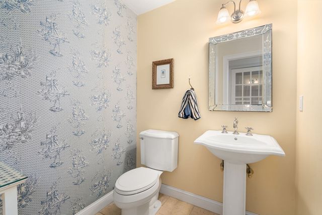 6A Wampanoag Dr., Acton, MA 01720