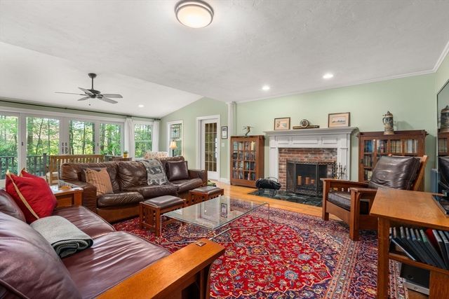 6A Wampanoag Dr., Acton, MA 01720