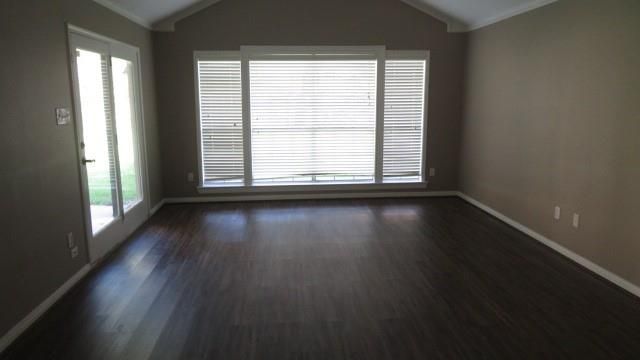 803 Briarmeadow Avenue, Friendswood, TX 77546