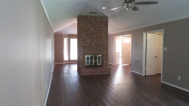 803 Briarmeadow Avenue, Friendswood, TX 77546