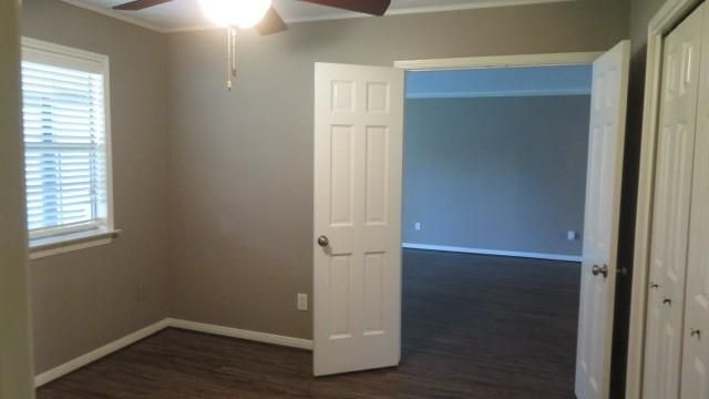 803 Briarmeadow Avenue, Friendswood, TX 77546