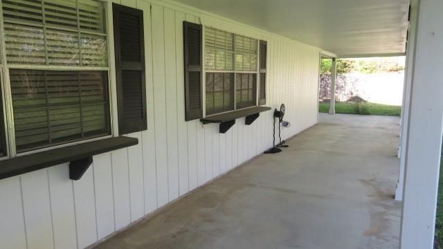 803 Briarmeadow Avenue, Friendswood, TX 77546