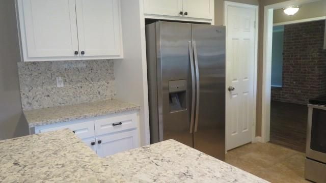 803 Briarmeadow Avenue, Friendswood, TX 77546