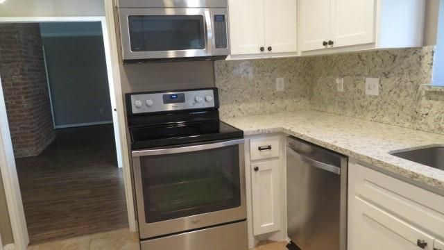 803 Briarmeadow Avenue, Friendswood, TX 77546