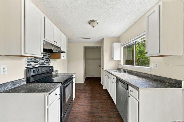 3671 Cameron Springs, San Antonio, TX 78244