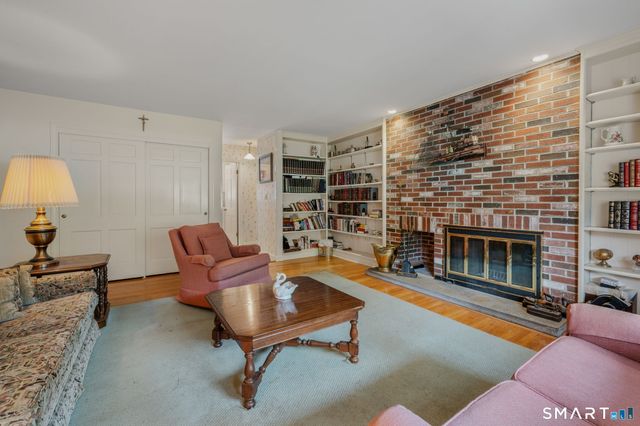 64 Briar Hill Road, Norwich, CT 06360
