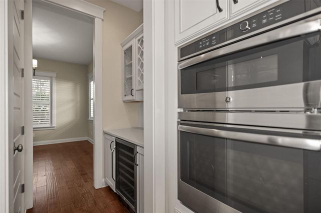 158 21ST AVENUE N, St Petersburg, FL 33704