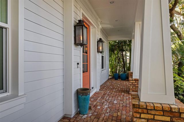 158 21ST AVENUE N, St Petersburg, FL 33704