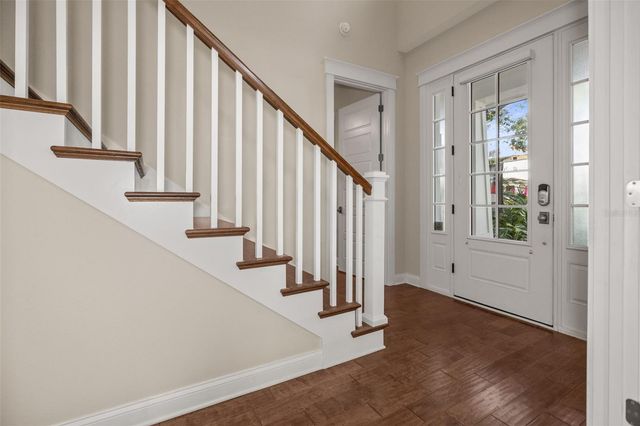 158 21ST AVENUE N, St Petersburg, FL 33704