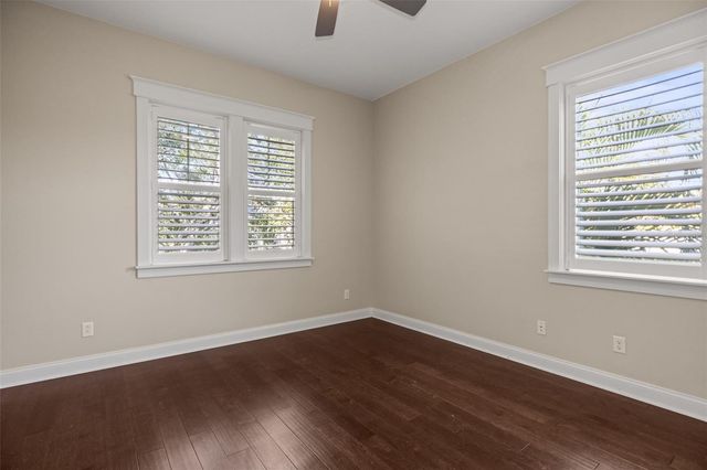 158 21ST AVENUE N, St Petersburg, FL 33704