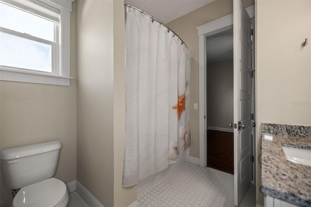 158 21ST AVENUE N, St Petersburg, FL 33704