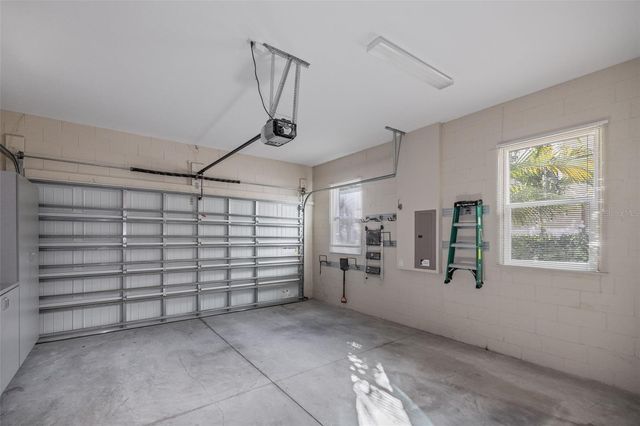 158 21ST AVENUE N, St Petersburg, FL 33704