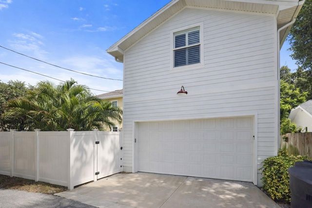 158 21ST AVENUE N, St Petersburg, FL 33704