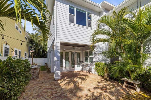 158 21ST AVENUE N, St Petersburg, FL 33704