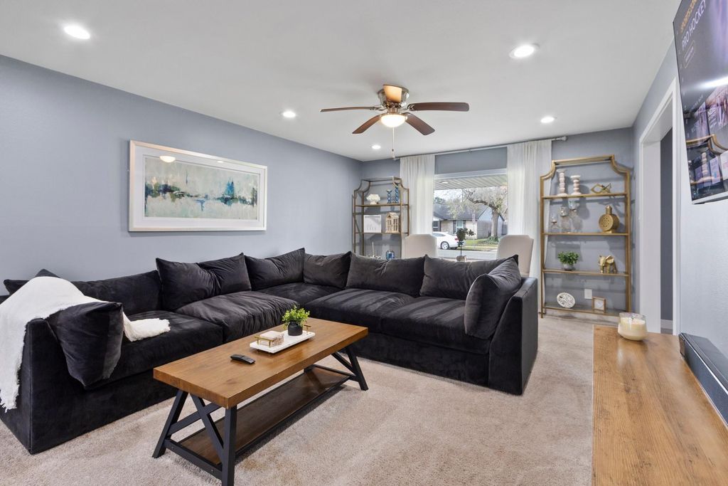 5651 Ludington Drive, Houston, TX 77035