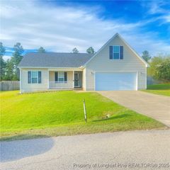 658 Copper Creek Drive, Raeford, NC 28376