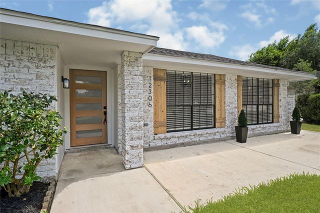 12306 Barbizon Drive, Houston, TX 77089