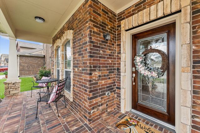 406 Oak Stream Drive, Conroe, TX 77304