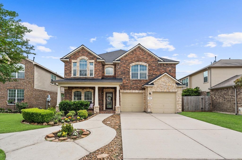 406 Oak Stream Drive, Conroe, TX 77304