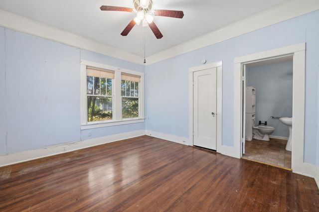 619 W Bell Ave, Rockdale, TX 76567