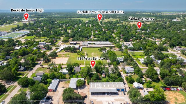 619 W Bell Ave, Rockdale, TX 76567