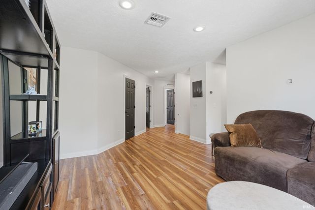 7179 Upton Road, Mount Vernon, IN 47620