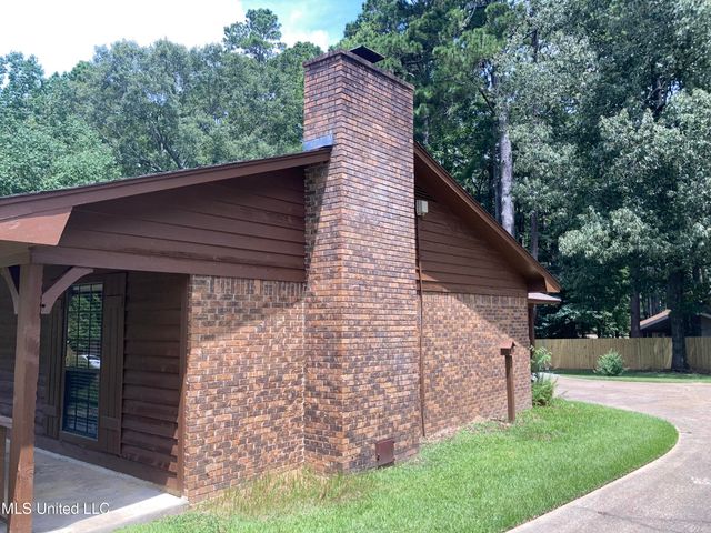 430 Trent Drive, Jackson, MS 39212