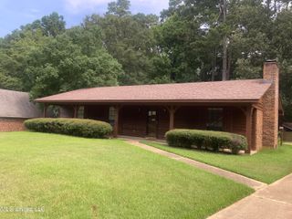 430 Trent Drive, Jackson, MS 39212