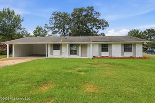 279 Trojan Drive, Pearl, MS 39208