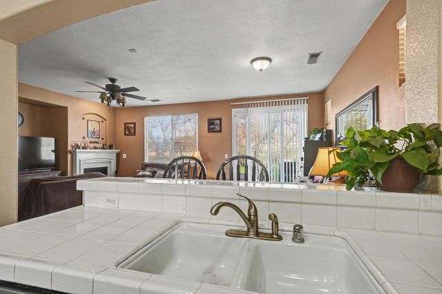 128 Gold Dust Dr, Valley Springs, CA 95252