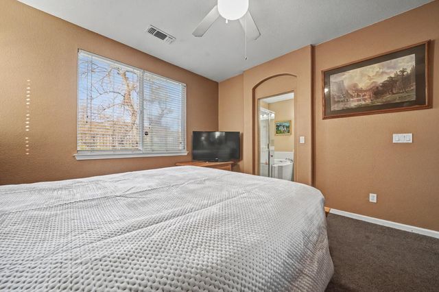 128 Gold Dust Dr, Valley Springs, CA 95252