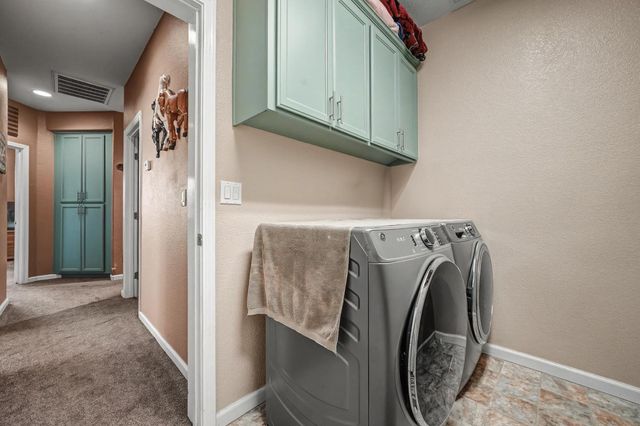 128 Gold Dust Dr, Valley Springs, CA 95252