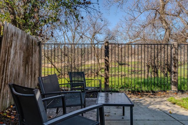 128 Gold Dust Dr, Valley Springs, CA 95252