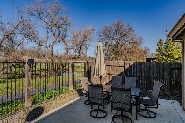 128 Gold Dust Dr, Valley Springs, CA 95252