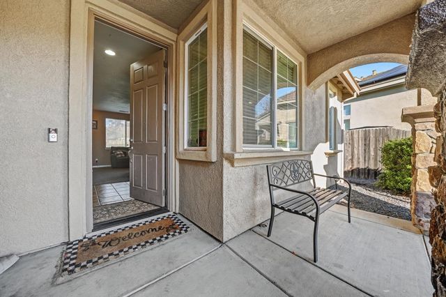 128 Gold Dust Dr, Valley Springs, CA 95252