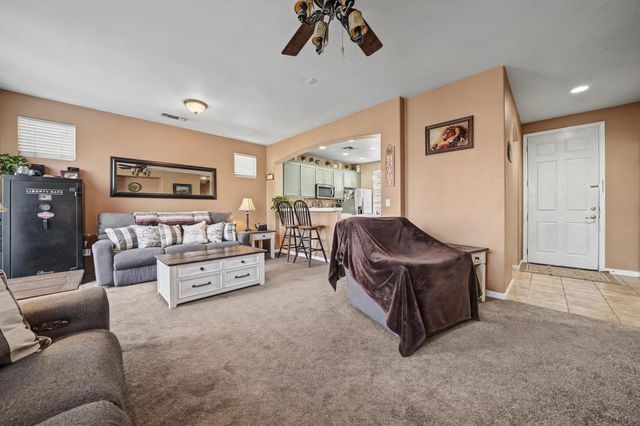 128 Gold Dust Dr, Valley Springs, CA 95252