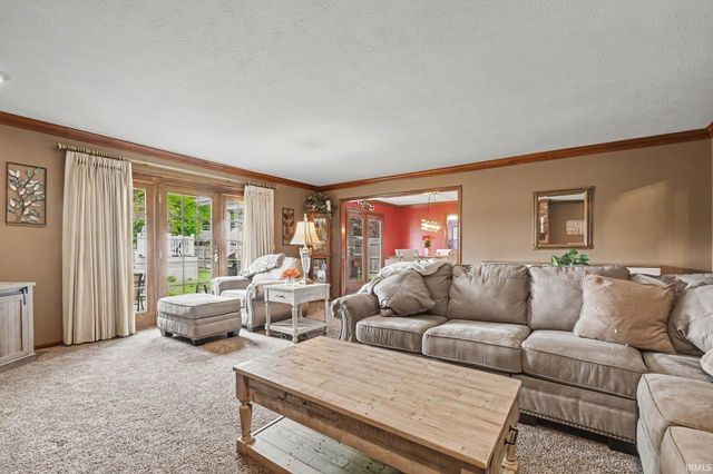 56235 Hollingshead Drive, Mishawaka, IN 46545