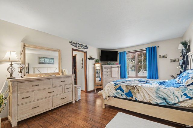 56235 Hollingshead Drive, Mishawaka, IN 46545