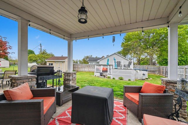 56235 Hollingshead Drive, Mishawaka, IN 46545