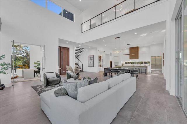 603 TREMONT STREET, Sarasota, FL 34242