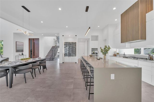 603 TREMONT STREET, Sarasota, FL 34242