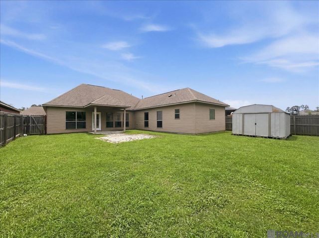 26423 Avoyelles Ave, Denham Springs, LA 70726