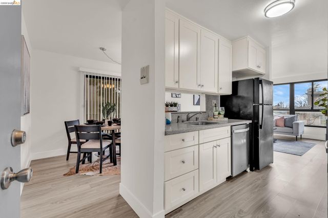 2632 Warring St 3, Berkeley, CA 94704