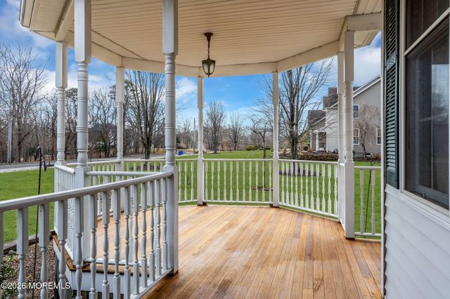 1074 Prospect Avenue, Manahawkin, NJ 08050