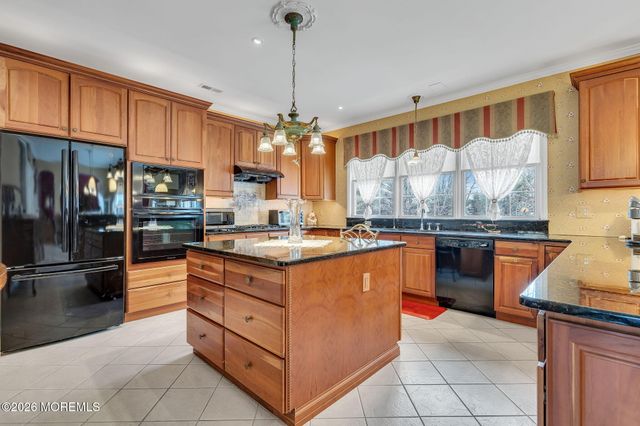 1074 Prospect Avenue, Manahawkin, NJ 08050