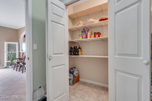 1074 Prospect Avenue, Manahawkin, NJ 08050